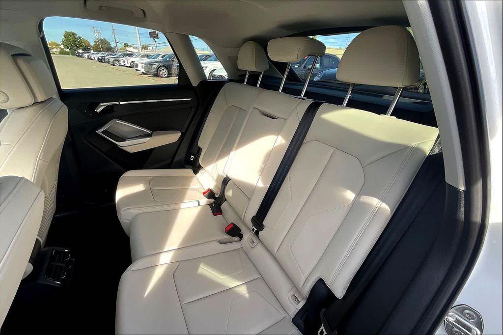 new 2025 Audi Q3 car, priced at $47,195