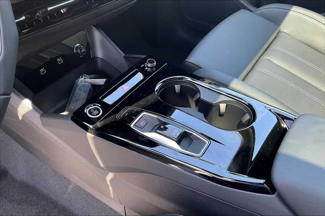 new 2025 Audi Q6 e-tron car, priced at $76,195