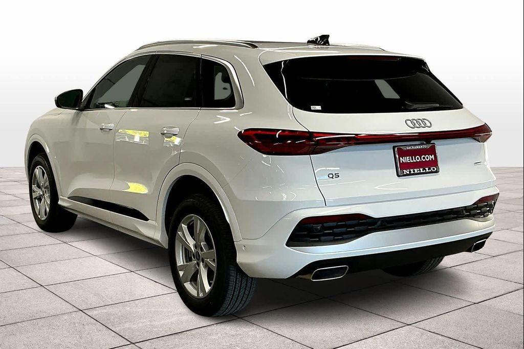 new 2025 Audi Q5 car, priced at $55,580