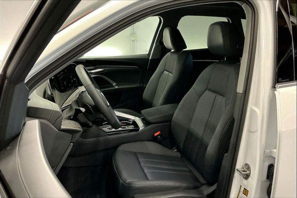 new 2025 Audi Q5 car, priced at $55,580