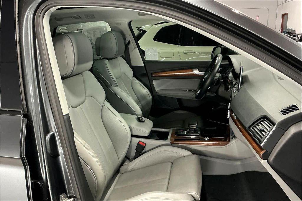 used 2023 Audi Q5 car, priced at $31,300