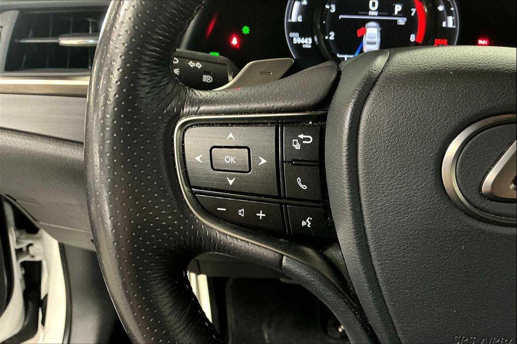 used 2019 Lexus ES 350 car, priced at $30,294