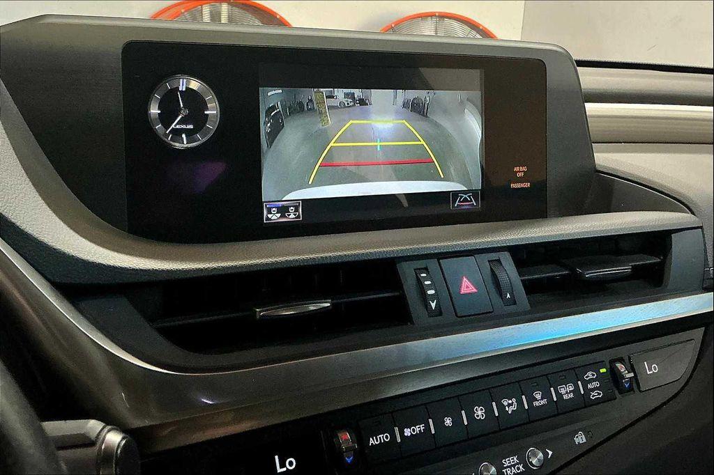 used 2019 Lexus ES 350 car, priced at $30,294