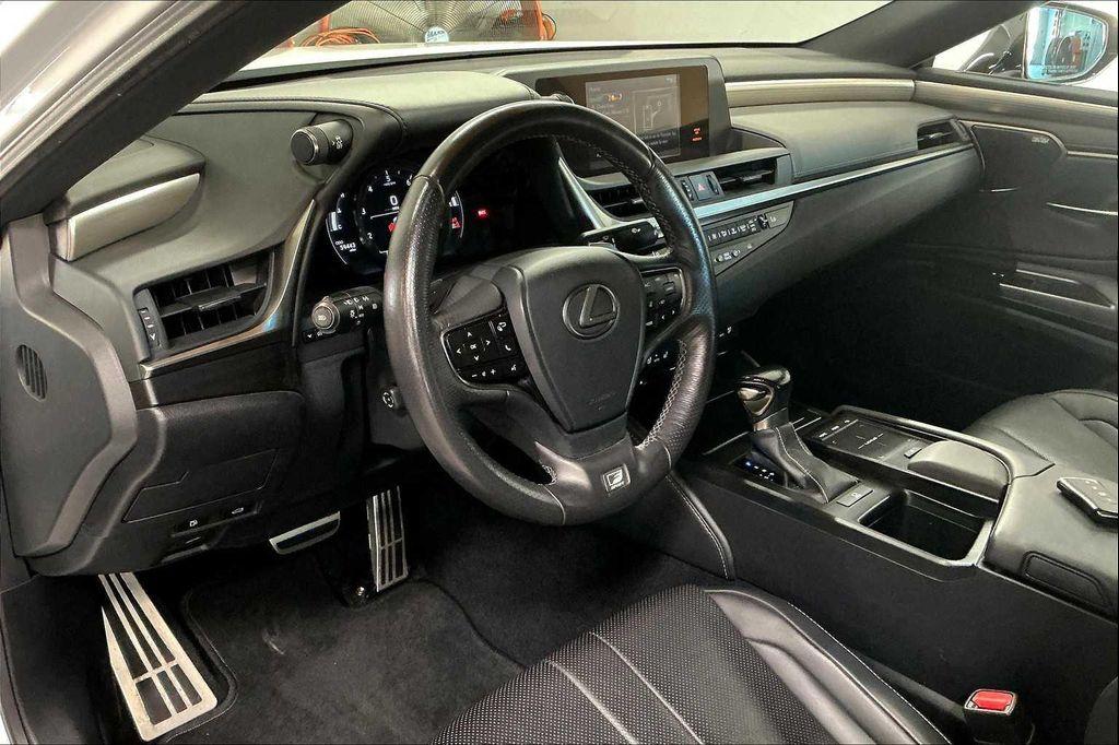 used 2019 Lexus ES 350 car, priced at $30,294