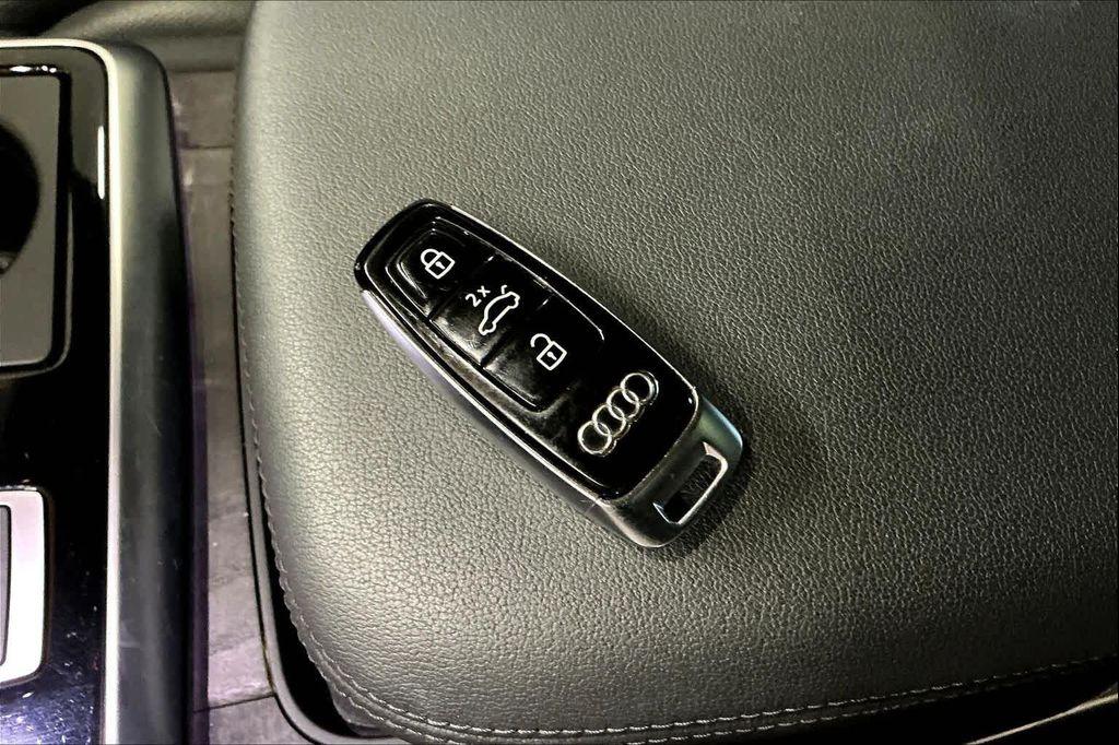 used 2023 Audi Q7 car, priced at $43,469