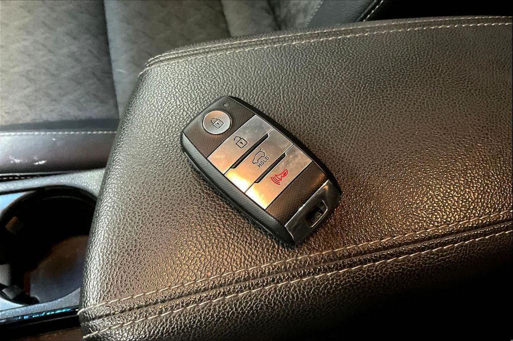 used 2017 Kia Niro car, priced at $14,111