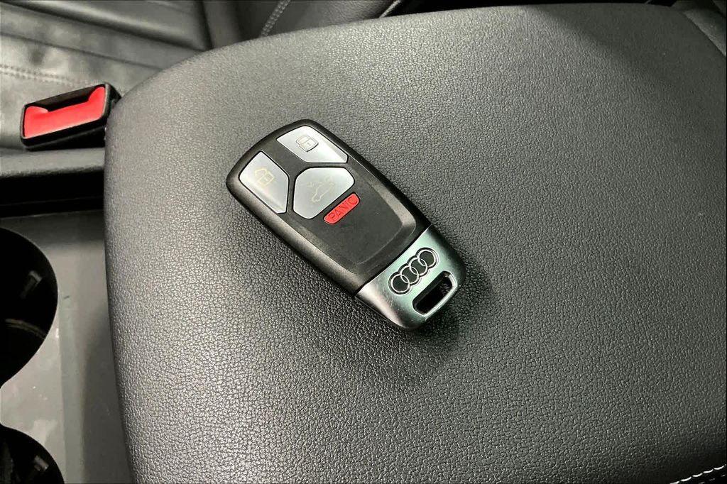 used 2023 Audi Q5 car, priced at $31,400