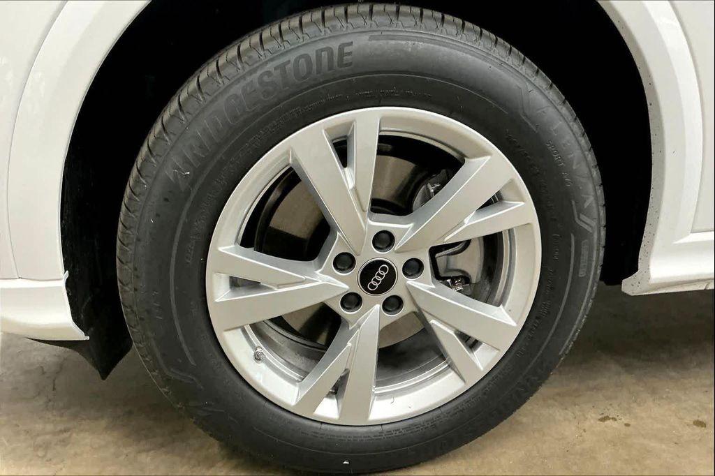 new 2025 Audi Q5 car, priced at $54,945