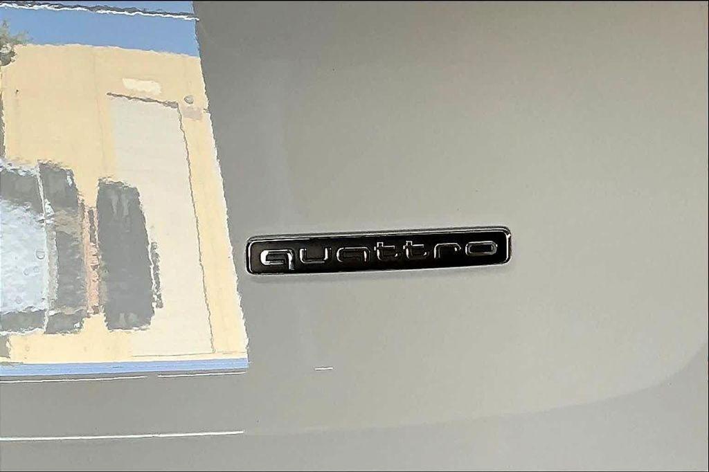 used 2022 Audi Q7 car, priced at $38,158