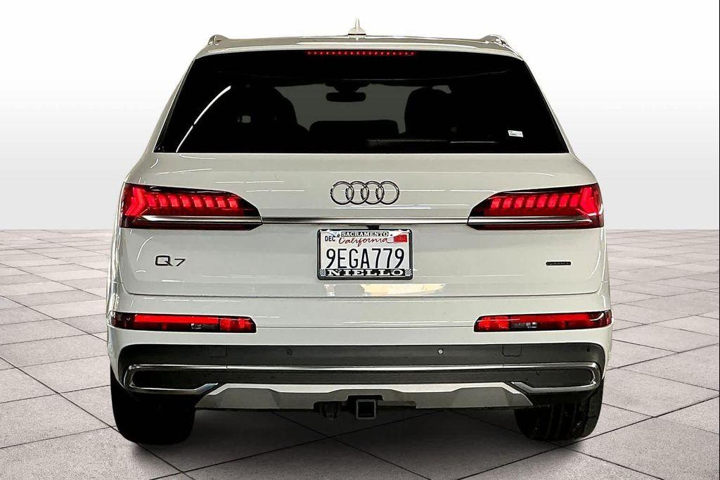 used 2022 Audi Q7 car, priced at $38,158