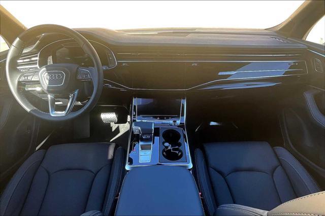 new 2025 Audi Q7 car, priced at $84,260