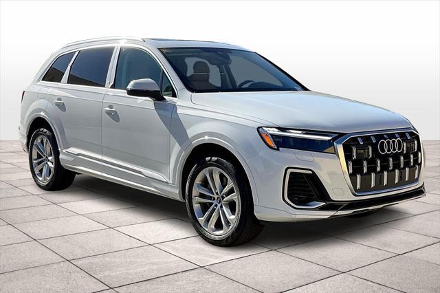 new 2025 Audi Q7 car, priced at $63,390