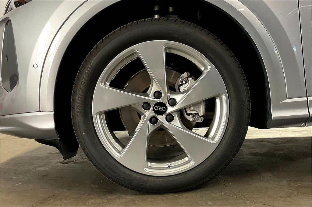 new 2025 Audi Q5 car, priced at $64,990