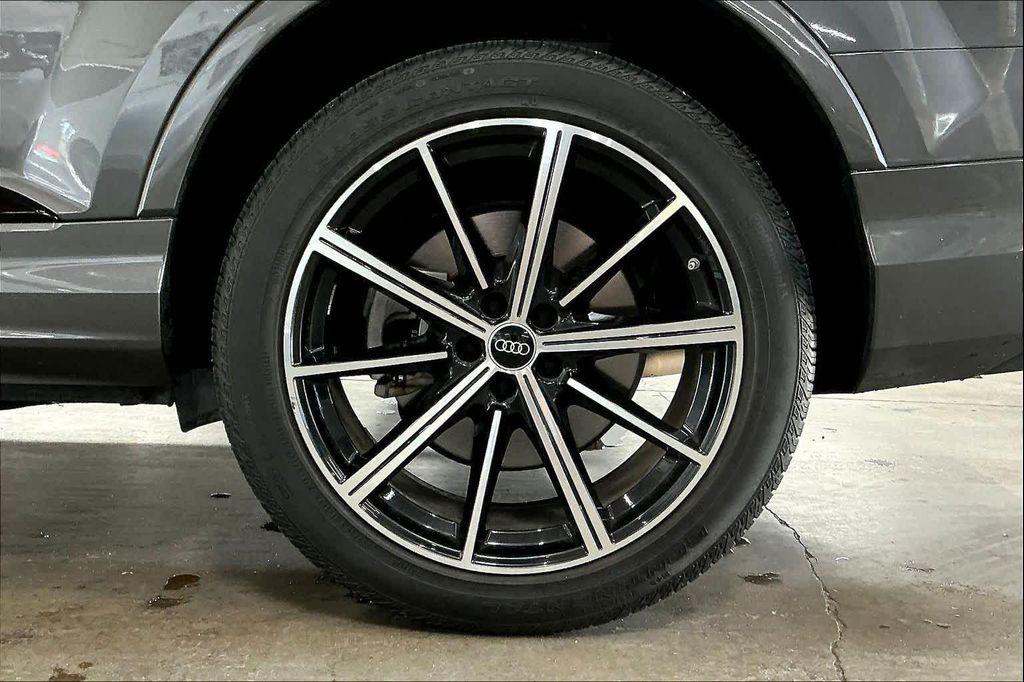 used 2022 Audi Q7 car, priced at $41,237