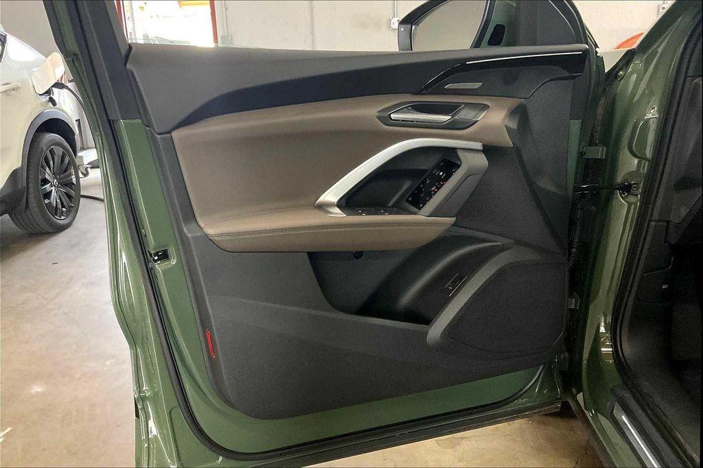 new 2025 Audi Q5 car, priced at $60,340