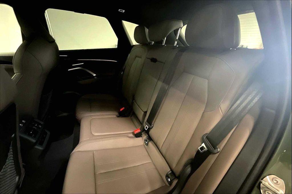 new 2025 Audi Q5 car, priced at $60,340