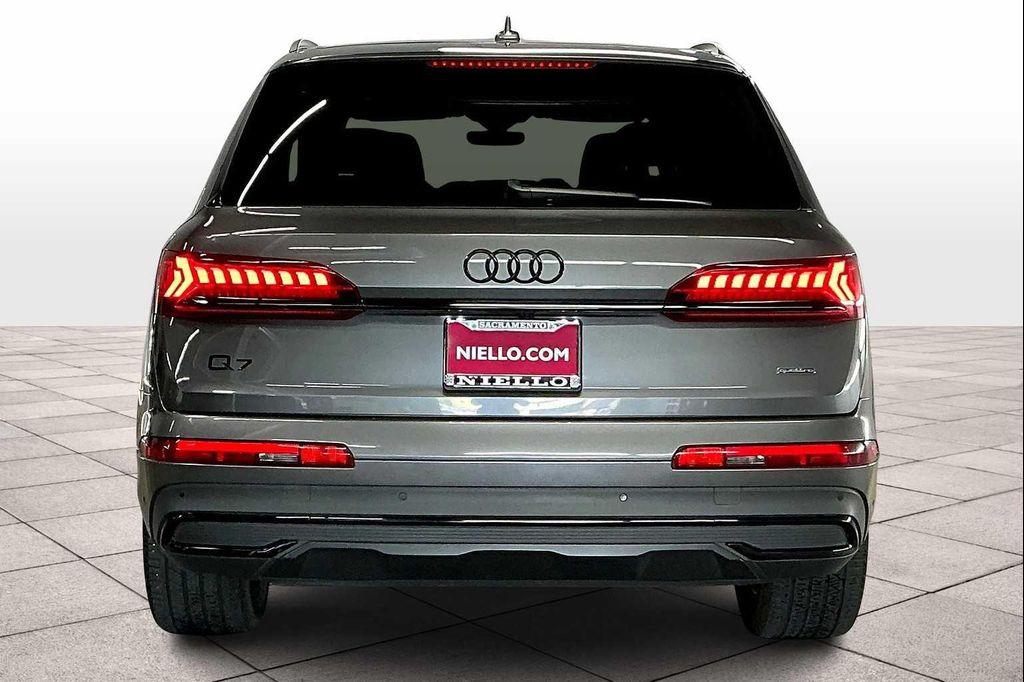 used 2022 Audi Q7 car, priced at $31,400
