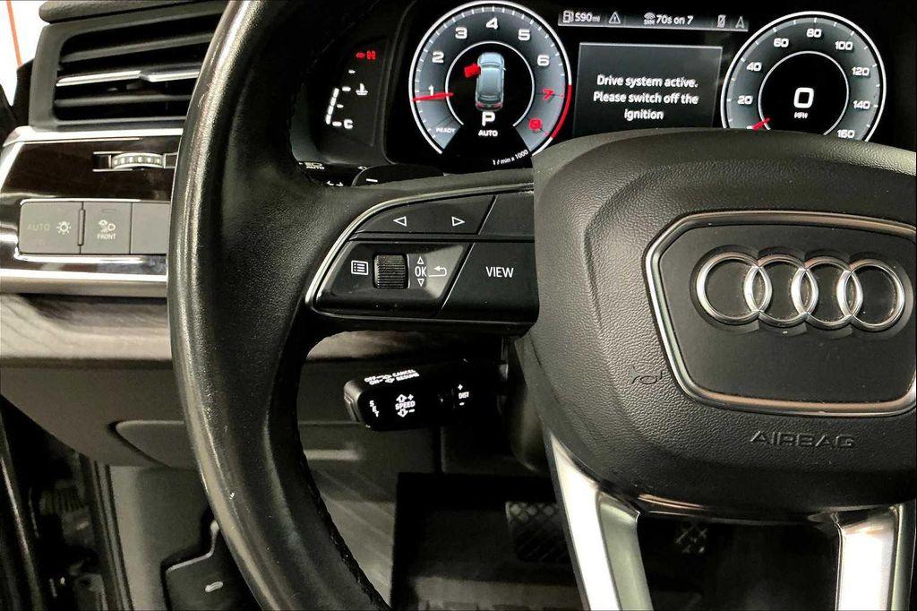 used 2022 Audi Q7 car, priced at $31,400