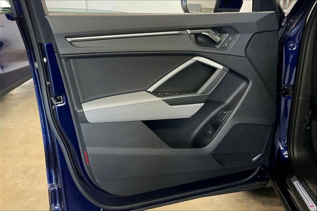 new 2025 Audi Q3 car, priced at $45,760