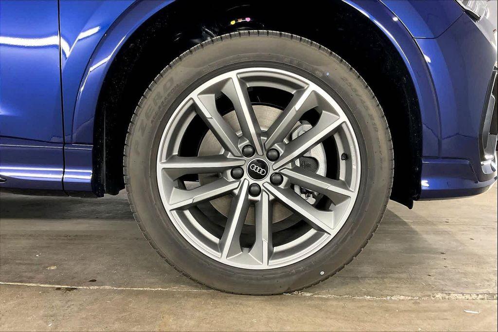 new 2025 Audi Q3 car, priced at $45,760