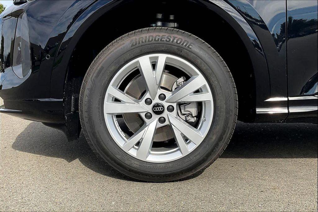 new 2025 Audi Q5 car, priced at $56,500