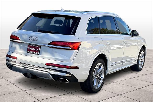 new 2025 Audi Q7 car, priced at $72,240