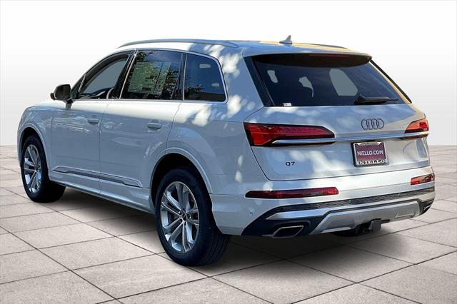 new 2025 Audi Q7 car, priced at $72,240