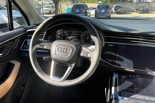 new 2025 Audi Q7 car, priced at $72,240