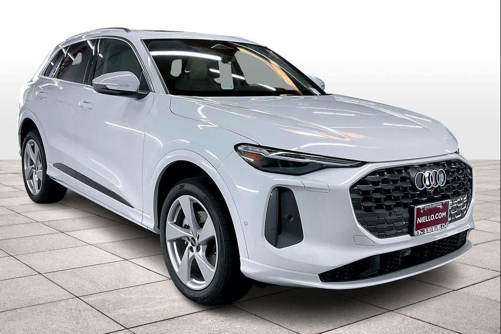 new 2025 Audi Q5 car, priced at $60,340