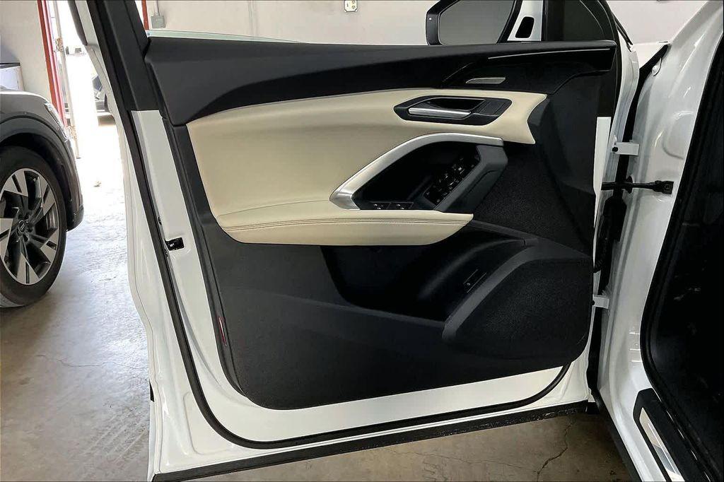 new 2025 Audi Q5 car, priced at $60,340