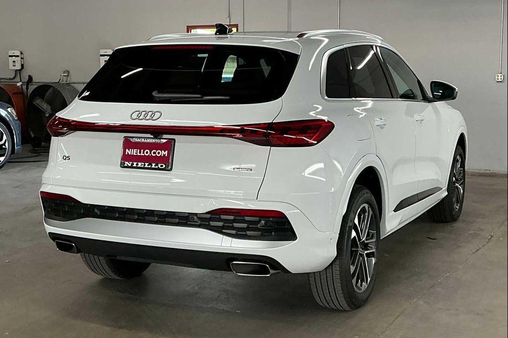 new 2025 Audi Q5 car, priced at $59,640