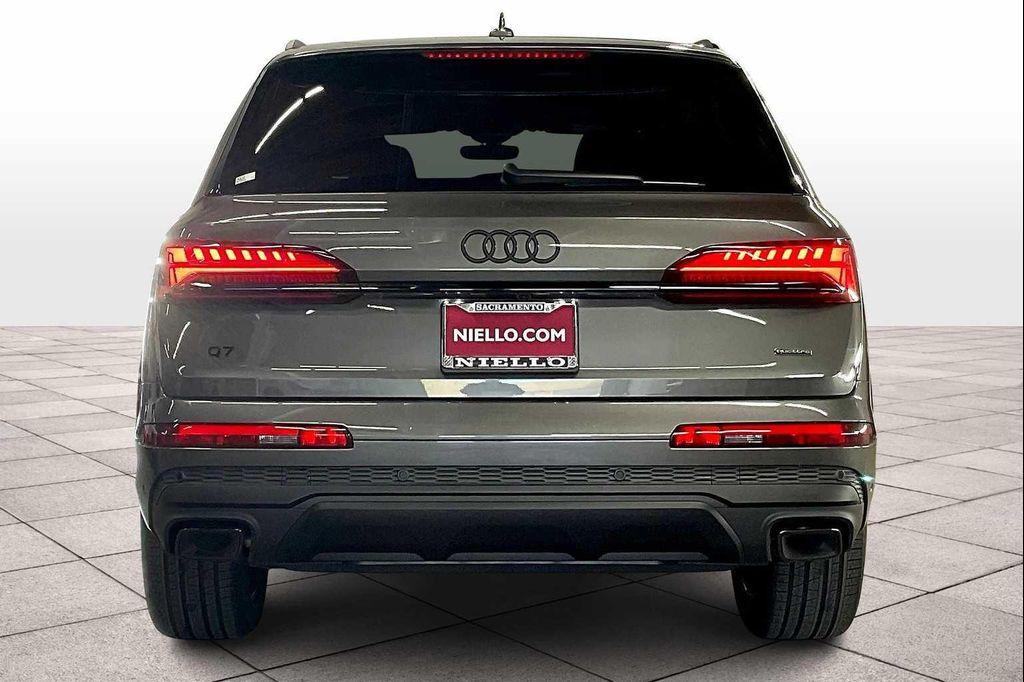 new 2025 Audi Q7 car, priced at $64,190