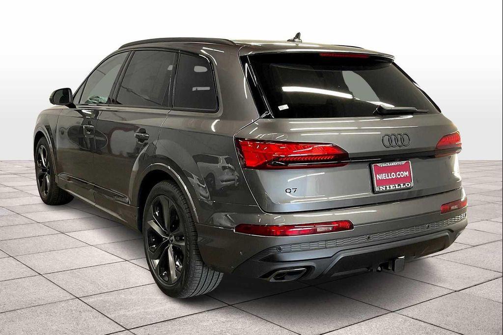 new 2025 Audi Q7 car, priced at $85,850