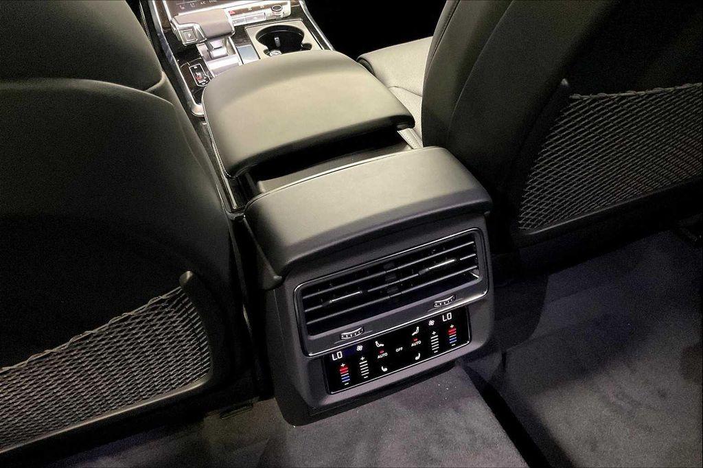 new 2025 Audi Q7 car, priced at $85,850