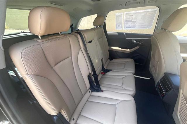 new 2025 Audi Q7 car, priced at $69,295
