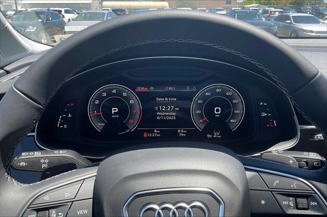 new 2025 Audi Q7 car, priced at $69,295