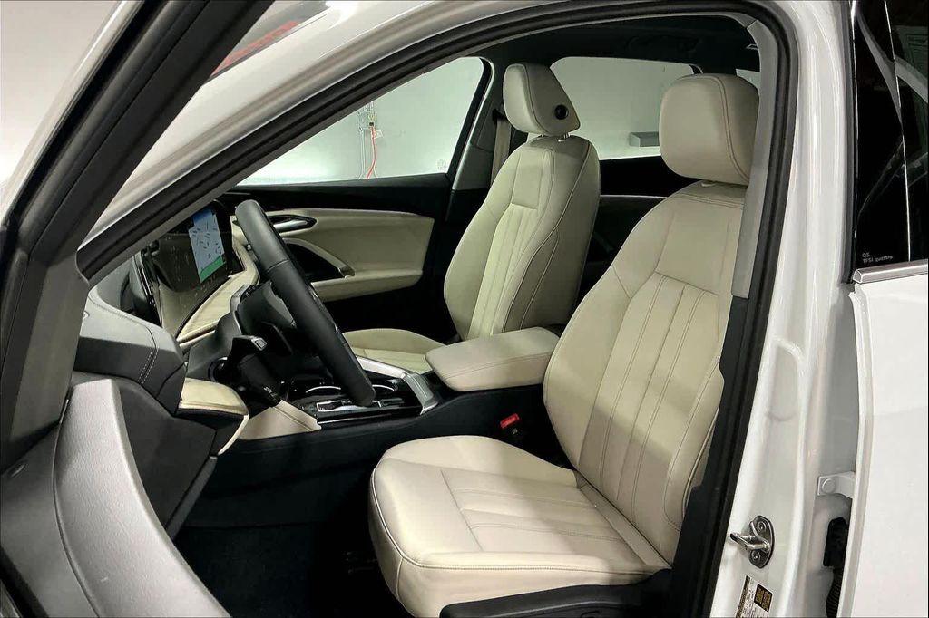 new 2025 Audi Q5 car, priced at $59,640