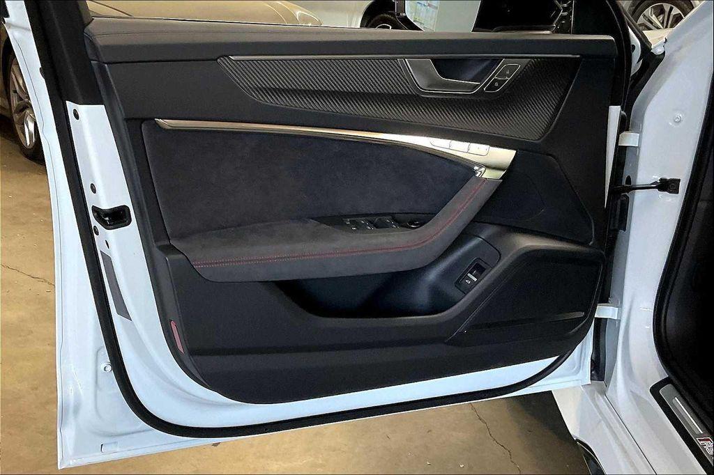 new 2025 Audi RS 6 Avant car, priced at $142,890