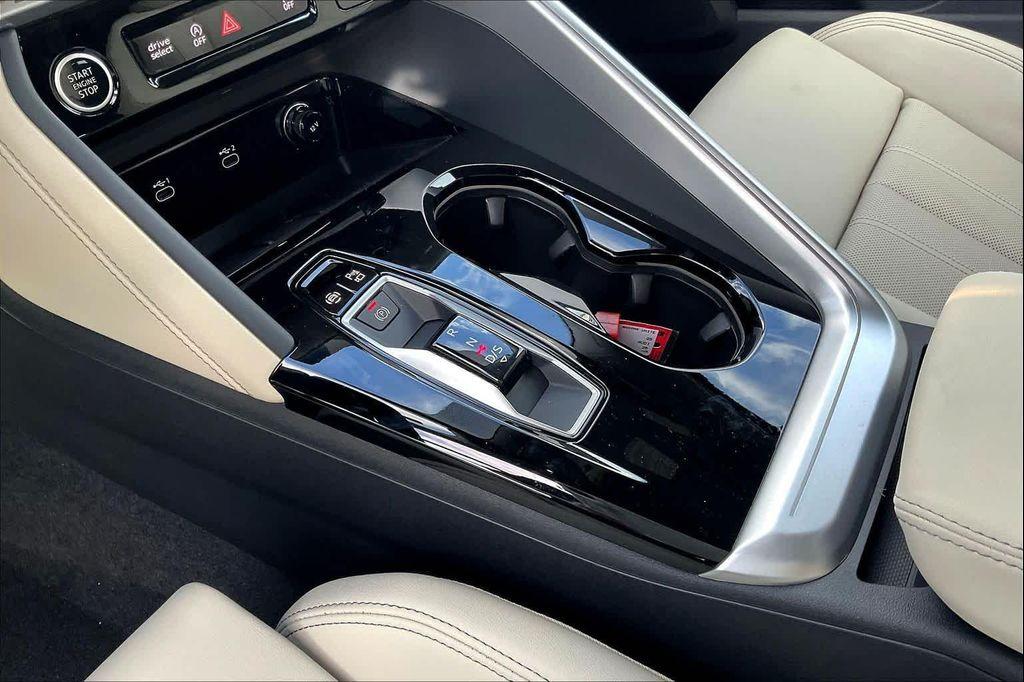 new 2025 Audi Q5 car, priced at $59,995