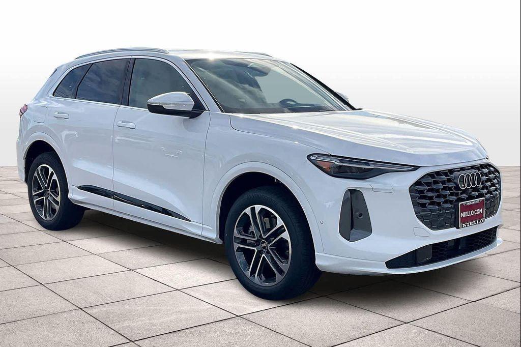 new 2025 Audi Q5 car, priced at $59,995