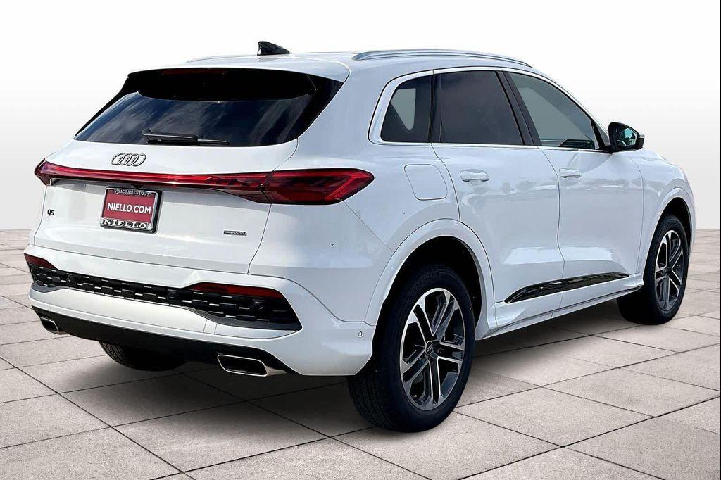 new 2025 Audi Q5 car, priced at $59,995