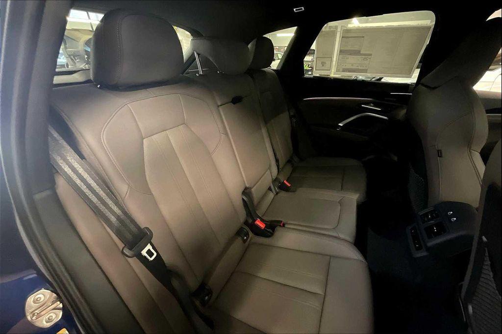 new 2025 Audi Q5 car, priced at $63,940