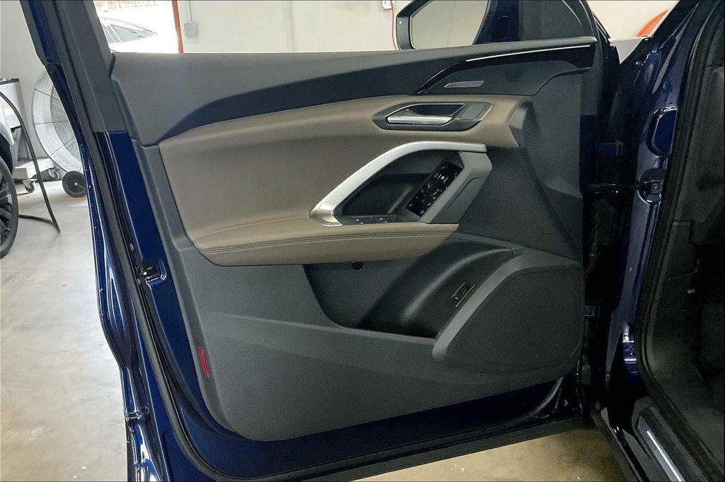 new 2025 Audi Q5 car, priced at $63,940