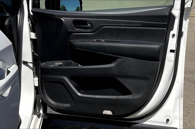 used 2024 Honda Odyssey car, priced at $40,394
