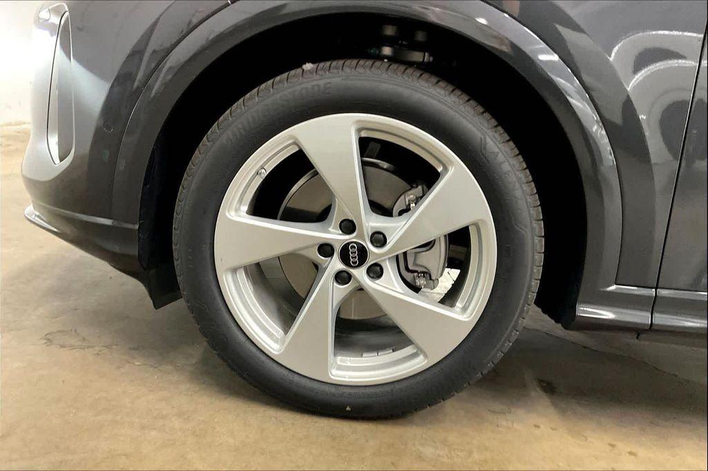 new 2025 Audi Q5 car, priced at $64,225
