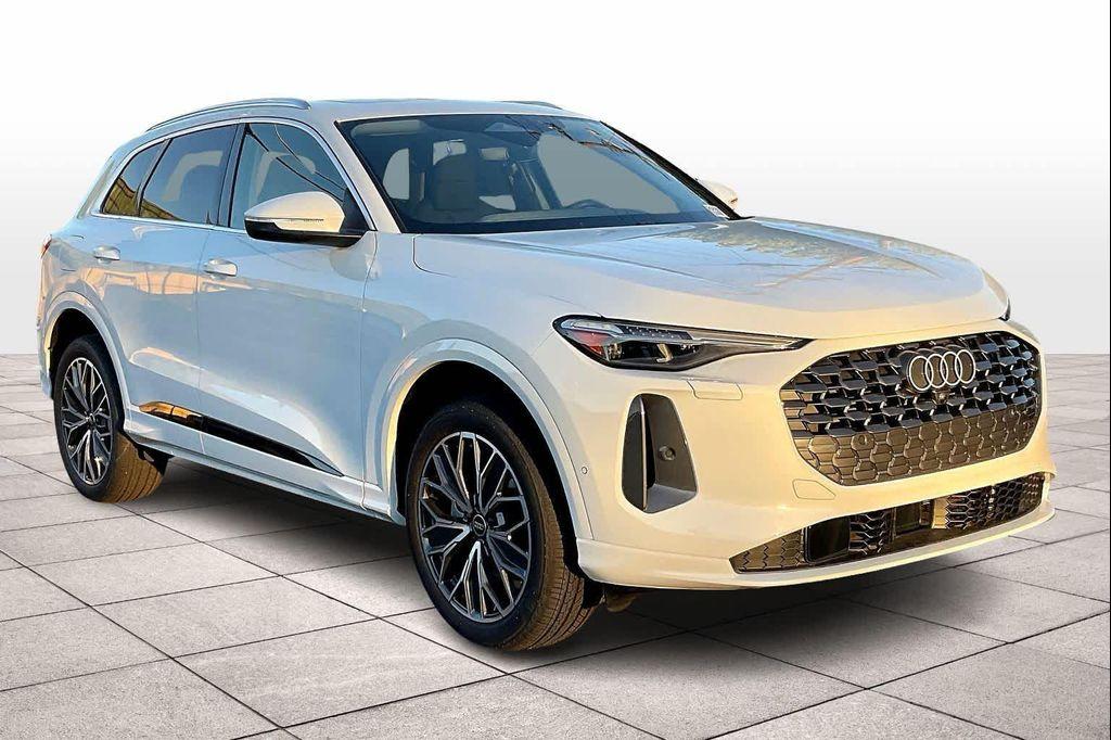 new 2025 Audi Q5 car, priced at $61,285