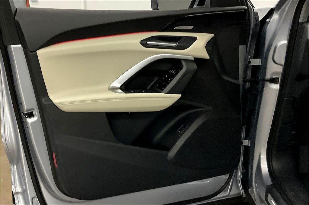 new 2025 Audi Q5 car, priced at $59,640