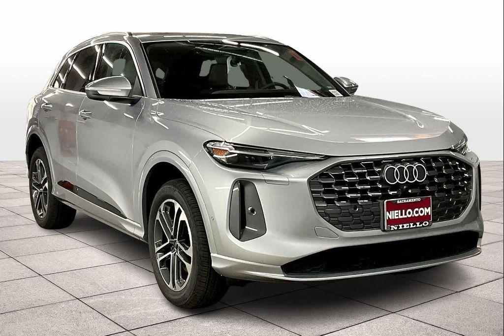 new 2025 Audi Q5 car, priced at $59,640