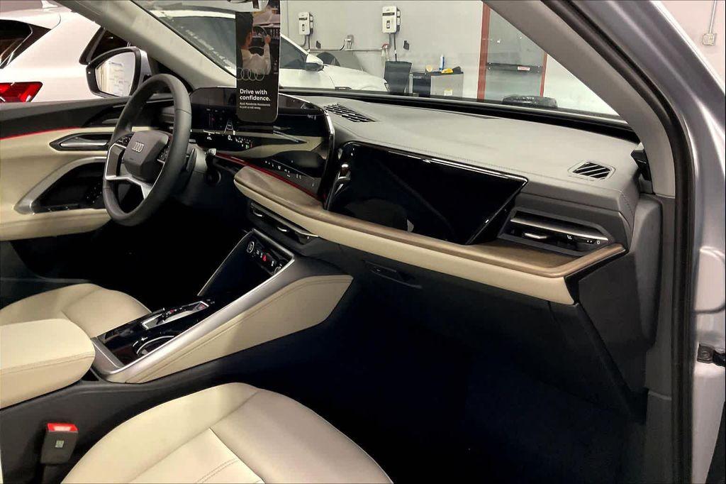new 2025 Audi Q5 car, priced at $59,640