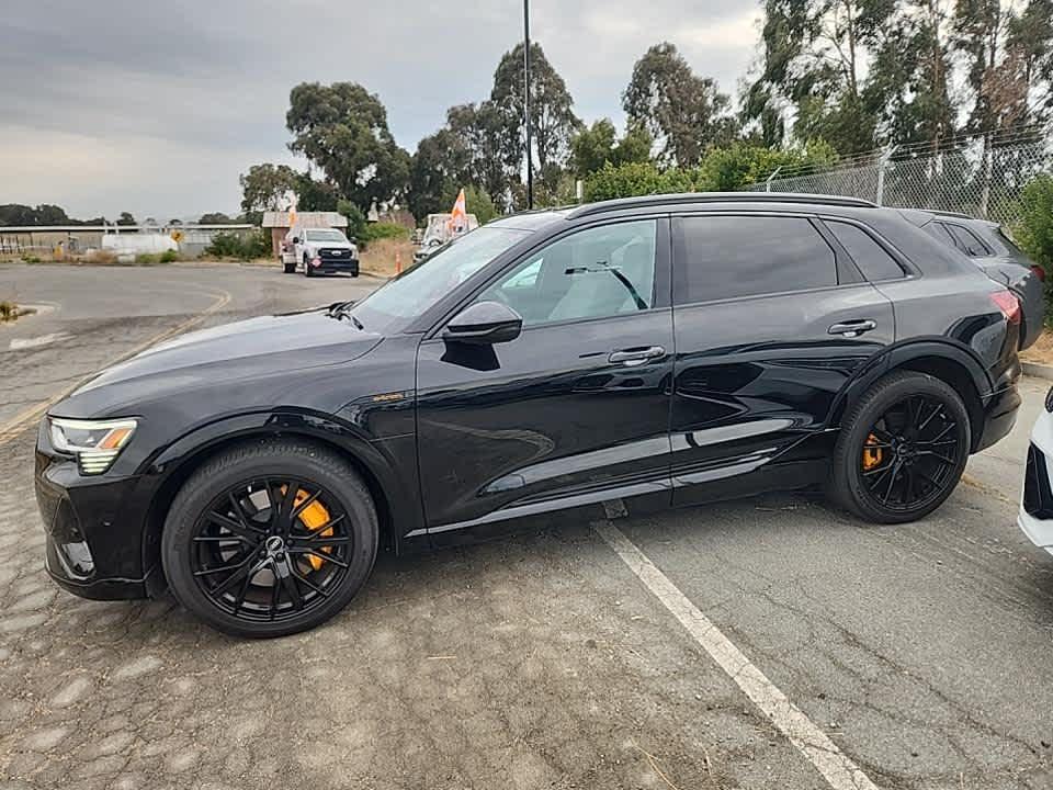 used 2022 Audi e-tron car, priced at $35,625
